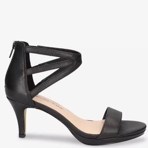 Bella Vita Women's Black Strappy Heels